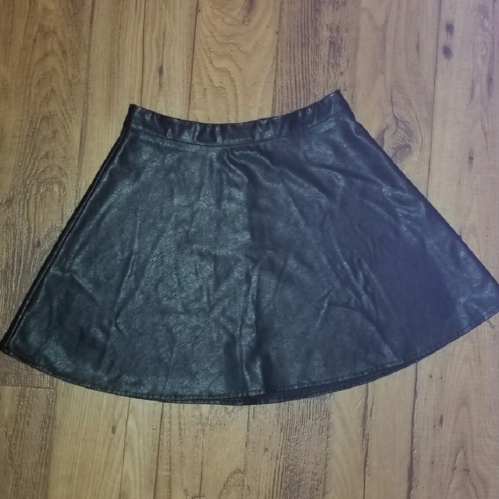 Listing for @zoeringel
